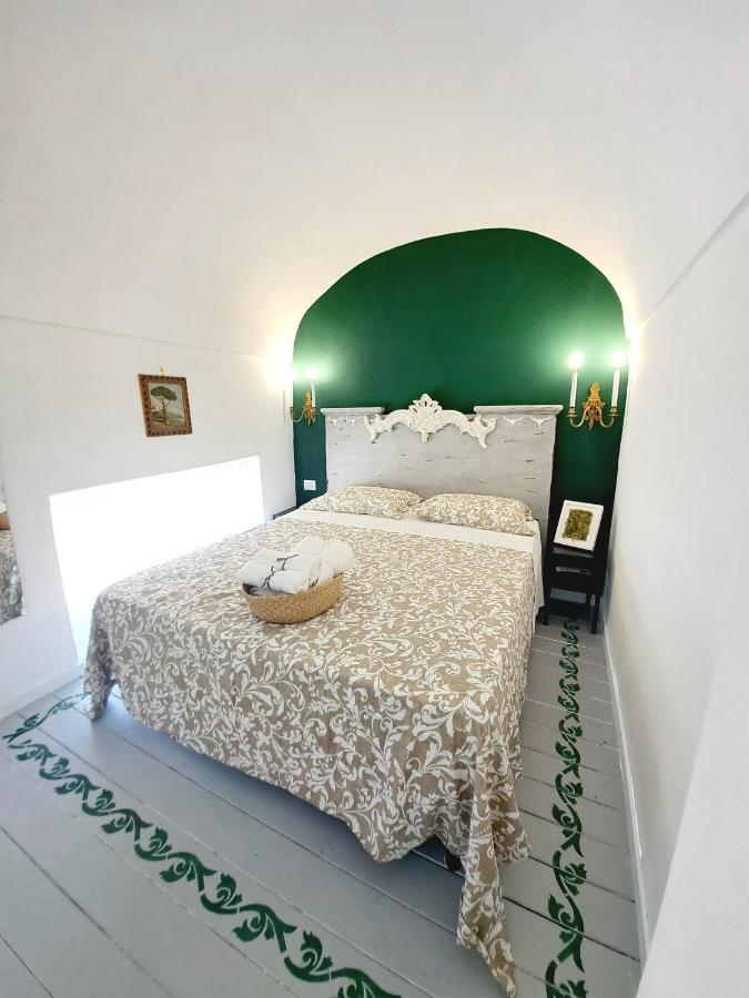 La Dependance 698 Apartment Torre del Greco Luaran gambar